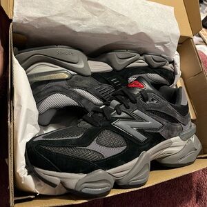 New Balance 9060 Black Grey Size 9 US